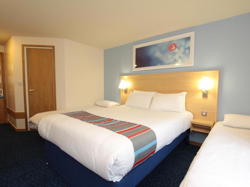 Travelodge Leatherhead Bagian luar foto